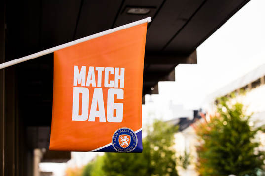 Flagga för matchdag i Växjö centrum