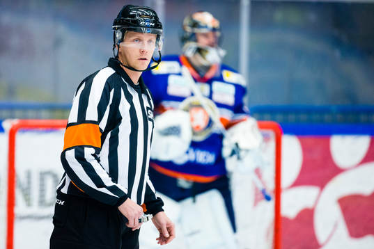 Domare Daniel Winge gör debut i SHL