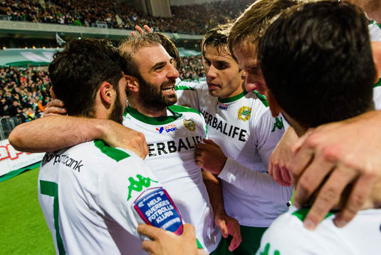 Hammarbys Nahir Besara gör 1-0 för Hammarby och jublar