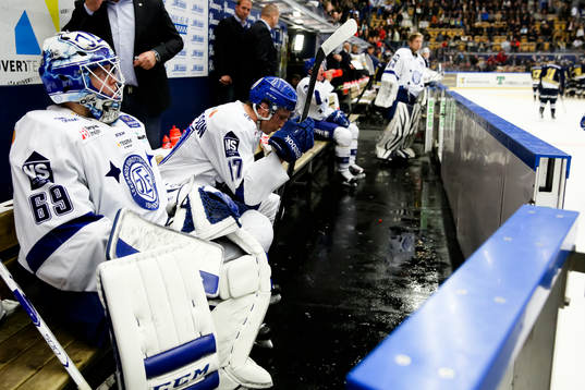 Leksands målvakt Oscar Alsenfelt och Leksands Simon