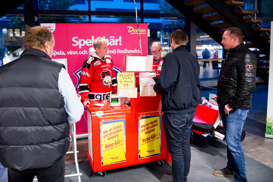 Svenska spel har en monter i Malmö Arena