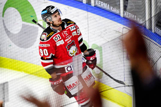 Malmö Redhawks Mattias Persson jublar