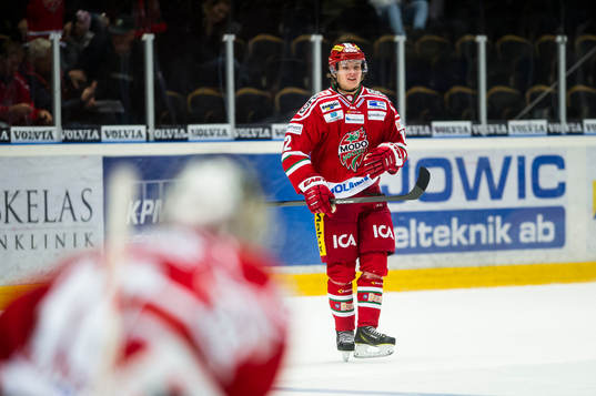 Modos Victor Olofsson sätter sin straff i förlängingen