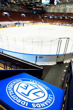 Spelarutgången sett ovanifrån inne på Tegera Arena före