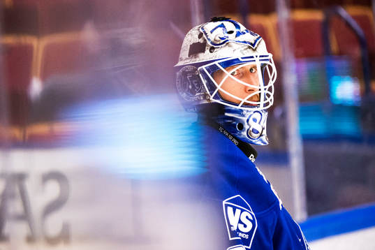 Leksands målvakt Joakim Lundström före ishockeymatchen i