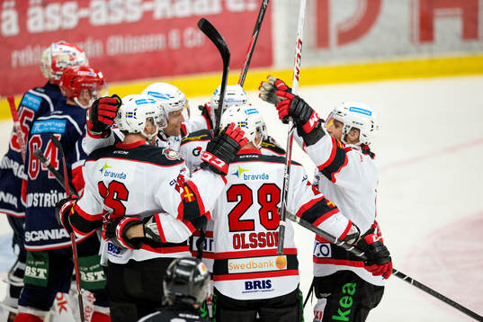 Malmö Redhawks Mathias Tjärnqvist jublar