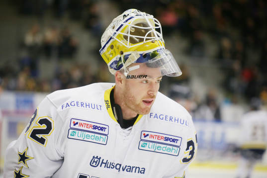 Hv71s målvakt Gustaf Wesslau