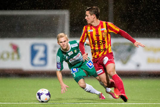 Bläddra bland fler bilder av Fotboll, Superettan, Syrianska - Ljungskile