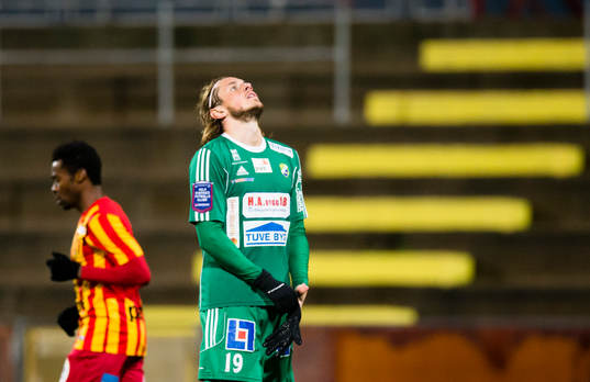 Ljungskiles David Johannesson ser deppig ut