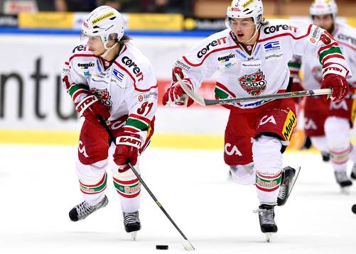 Modos Gustav Possler(v) och William Nylander(h)