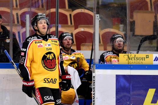 Luleås Niklas Fogström blev utvisad i slutet av tredje