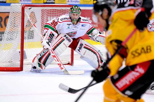 Modos målvakt Linus Ullmark
