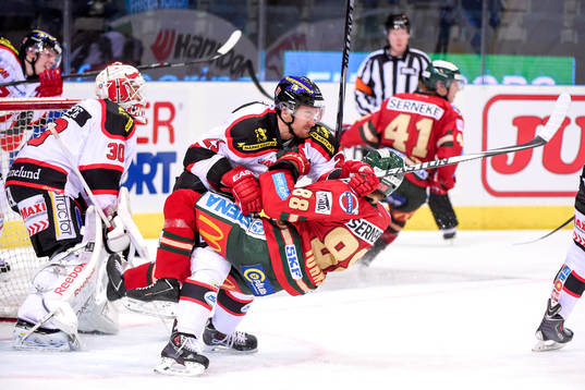 Örebros Tomas Skogs och Frölundas Andreas Johnson