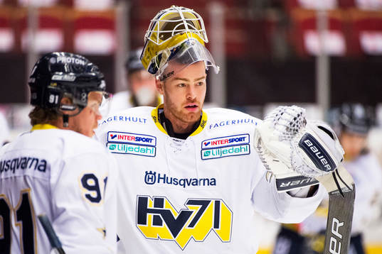 HV71s målvakt Gustaf Wesslau före ishockeymatchen i SHL