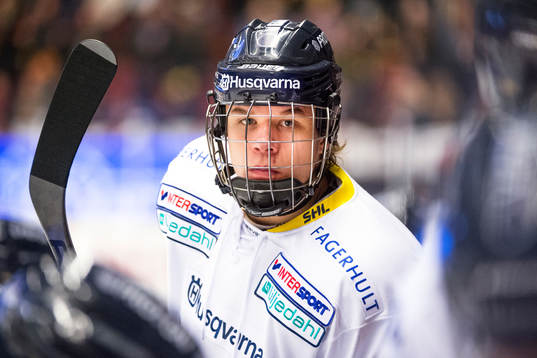 HV71s Jacob Cederholm