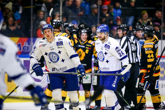 Skellefteås jublar och  Leksand Simon Erlandsson och Jonas
