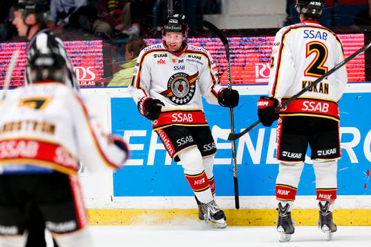 Luleås Jonathan Granström (m) jublar