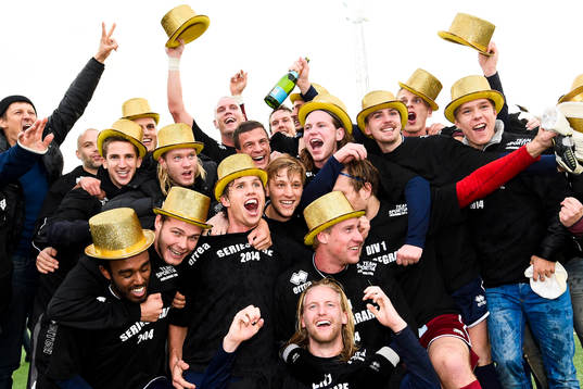 Bläddra bland fler bilder av Fotboll, Div 1, Utsikten - Kristianstad