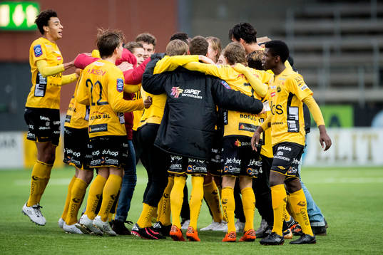 Elfsborgs spelare jublar