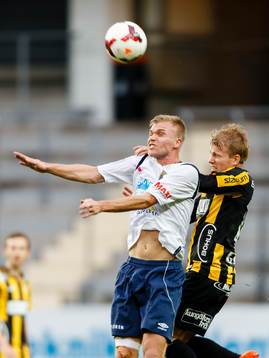 Gefles Robin Nilsson och Häckens Kari Arkivuo