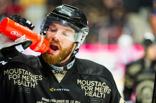 Frölundas Joel Lundqvist i Mustach kampens match ställ