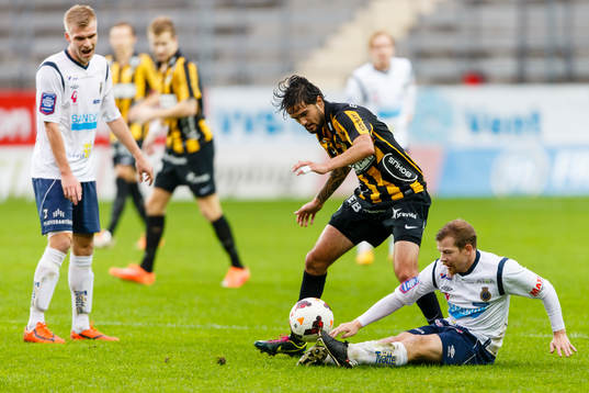 Gefles Jonas Lantto och Häckens Leonard Zuta