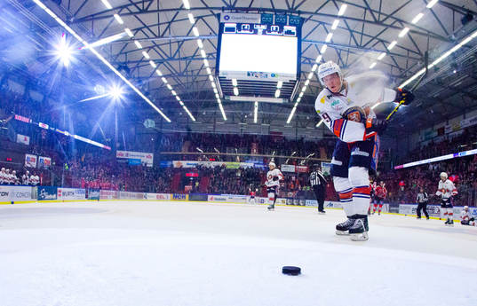 under ishockeymatchen i SHL mellan Örebro och Växjö