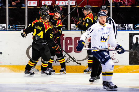 Brynäs Jens Lööke jublar