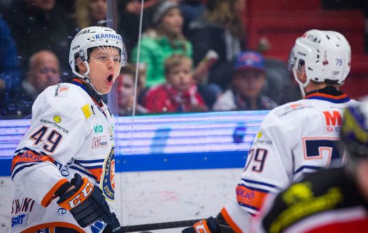 Växjös Rhett Rakhshani gör 0-1 och jublar