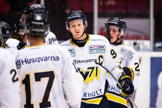 HV71s Ted Brithén jublar