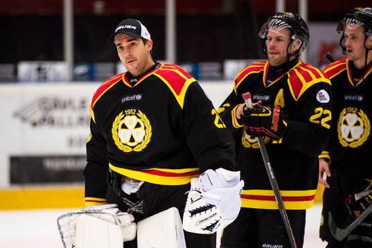 Brynäs målvakt Bernhard Starkbaum och Jörgen Sundqvist