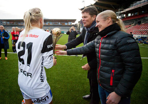 Sirius vinner finalen och prisutdelare är Svenska spels VD