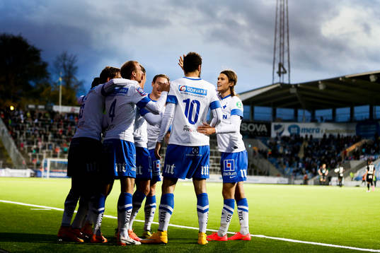 Norrköpings spelare jublar