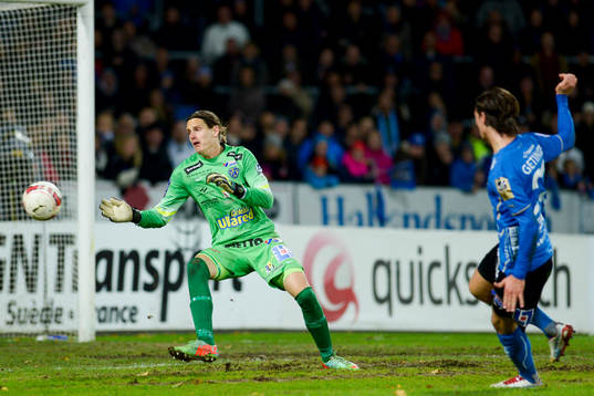 Halmstads Marcus Antonsson gör 4-0 bakom Falkenbergs