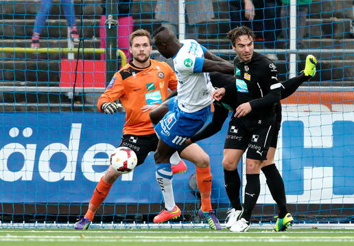 Örebros målvakt Oscar Jansson, Norrköpings Emir Kujovic