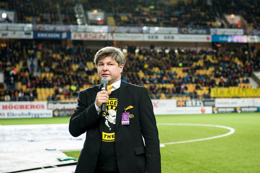 Elfsborgs ordförande Bo Johansson håller hyllningstal