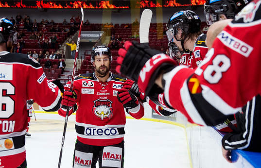 Malmö Redhawks Colin Stuart jublar