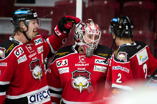 Malmö Redhawks Stefan Warg, målvakt Jonas Gunnarsson,