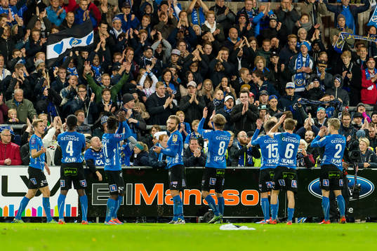 Halmstads spelare tackar publiken