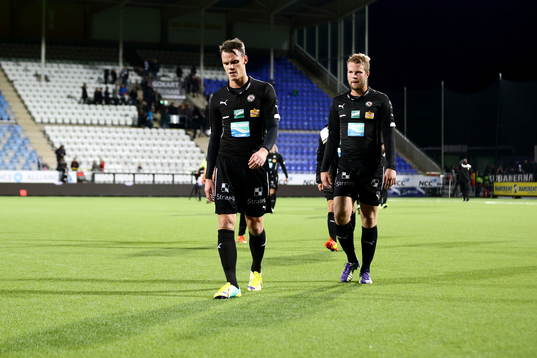 Örebros Erik Moberg och Christoffer Wiktorsson går
