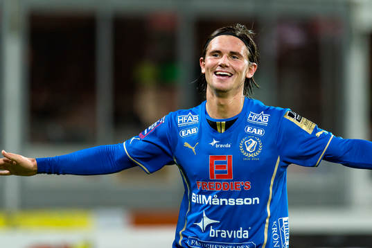 Halmstads Marcus Antonsson gör 4-0 och jublar