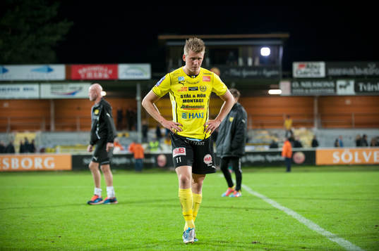 Bläddra bland fler bilder av Fotboll, Allsvenskan, Mjällby - Kalmar