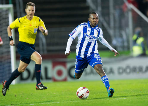Helsingborgs May Mahlangu  i matchen i allsvenskan i