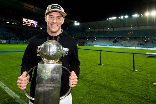Malmö FFs Magnus Eriksson jublar med Lennart Johanssons