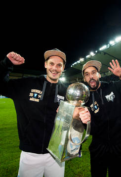 Malmö FFs Markus Rosenberg och Guillermo Molins jublar med
