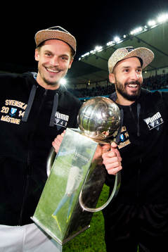 Malmö FFs Markus Rosenberg och Guillermo Molins jublar med