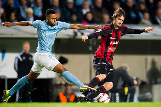 Malmö FFs Isaac Kiese Thelin och Brommapojkarnas Dardan