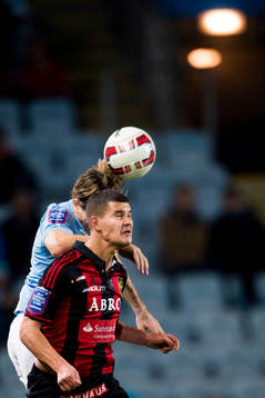 Brommapojkarnas Mauricio Albornoz i nickduell med Malmö