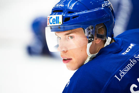 Leksands Tomi Sallinen före ishockeymatchen i SHL mellan