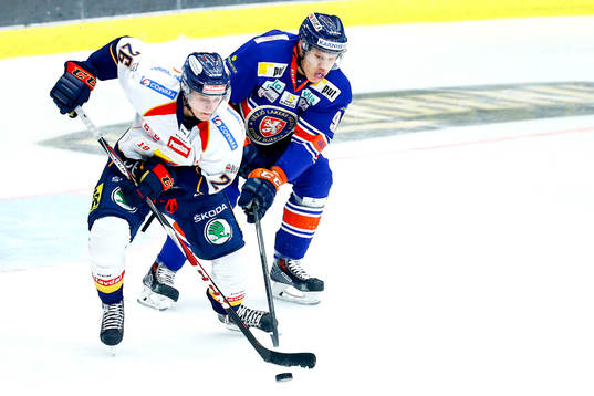 Djurgårdens David Rundqvist och Växjös Mikael Johansson
